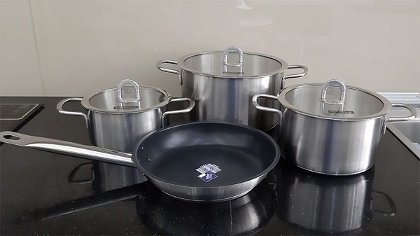 Bếp từ Hafele nên dùng bộ nồi nào